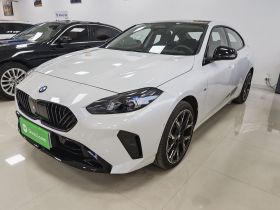 宝马2系 2025款 225L M运动曜夜套装