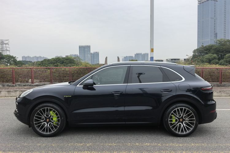 保时捷 Cayenne新能源 2019款 Cayenne E-Hybrid 2.0T车身外观6010
