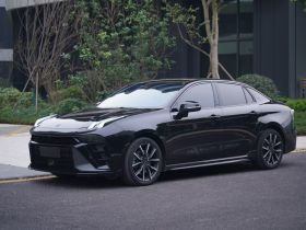 领克03 2023款 03+ 2.0TD 自动驭风版