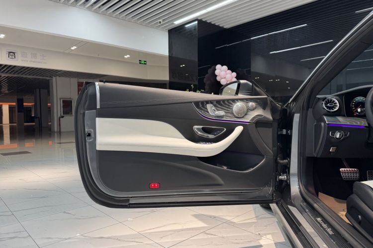 奔驰E级(进口) 2021款 E 260 轿跑车中控内饰7008