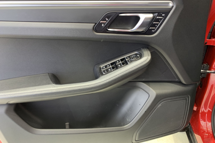 保时捷 2017款  Macan 2.0T中控内饰7010