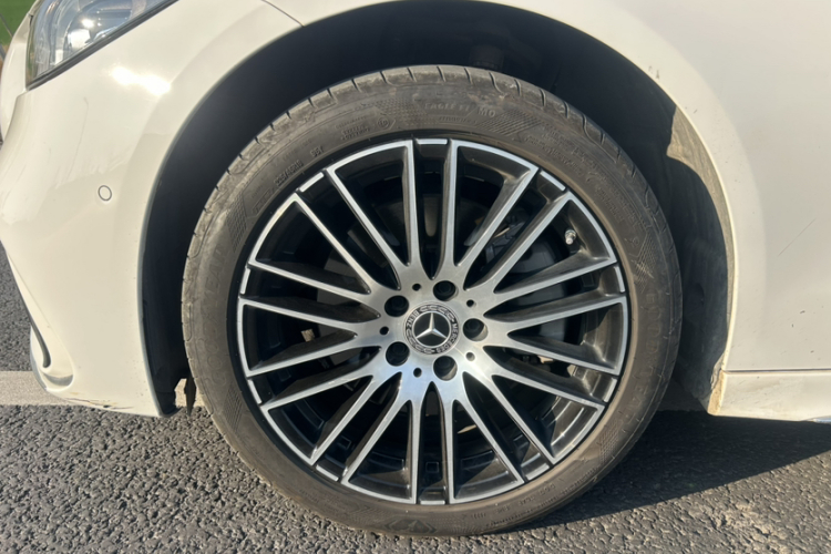 奔驰C级 2023款 C 260 L 运动版车身外观6002