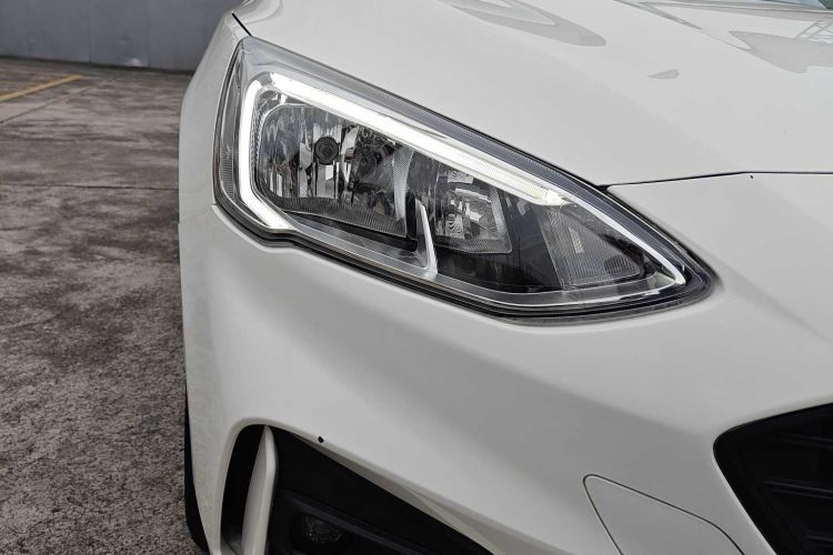 福特 福克斯 2020款 两厢 EcoBoost 180 自动锋潮型车身外观6003