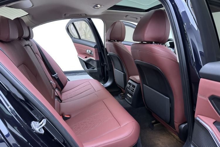 宝马3系 2022款 改款 325i M运动套装中控内饰7001