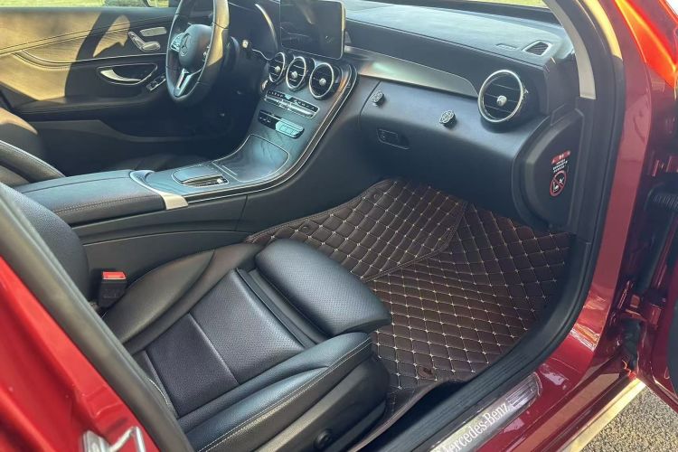 奔驰C级 2019款 改款 C 260 L 运动版中控内饰7003