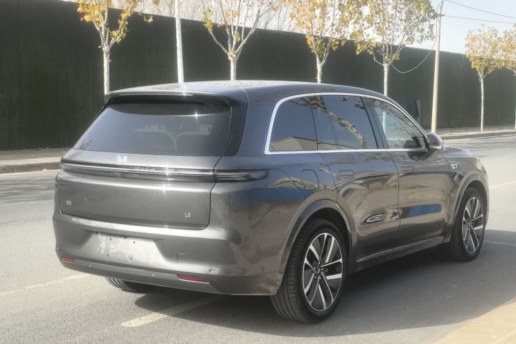 理想汽车 理想L8 2024款 Ultra车身外观6004