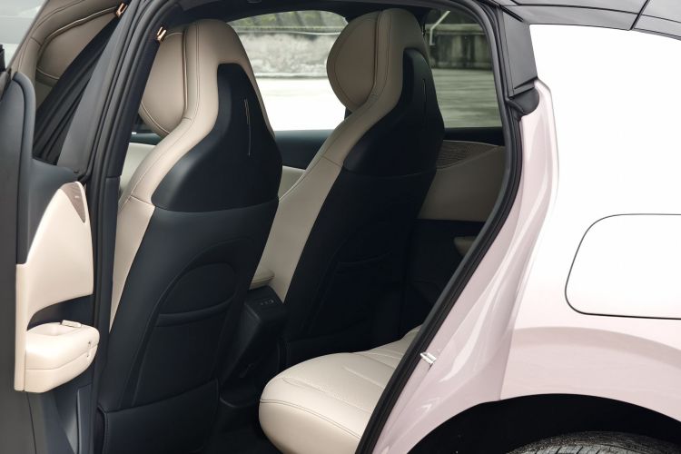 领克Z20 2025款 530km 后驱Max中控内饰7004