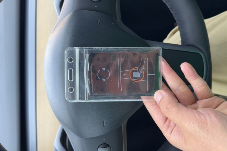 特斯拉 Model Y 2021款 标准续航后驱版中控内饰7012