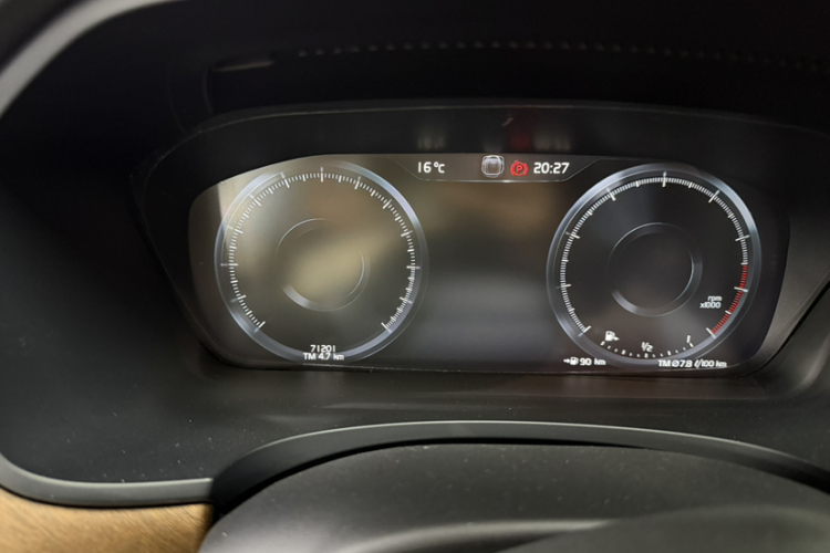 沃尔沃S90 2021款 B5 智逸豪华版中控内饰15