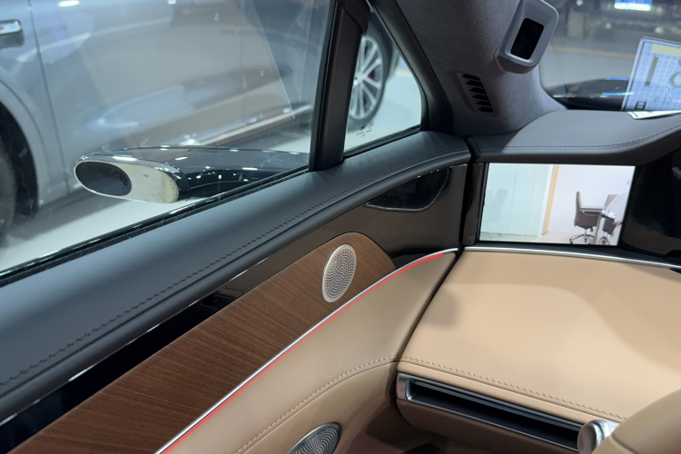 鸿蒙智行 享界S9 2024款 纯电 Ultra 四驱旗舰版中控内饰7006