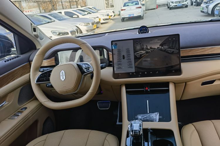 鸿蒙智行 问界M7 2024款 1.5T 智驾后驱Pro版 5座中控内饰7001