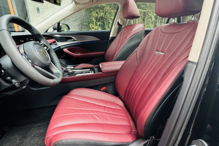 红旗H5 2023款 2.0T 自动智联旗畅版局部细节19