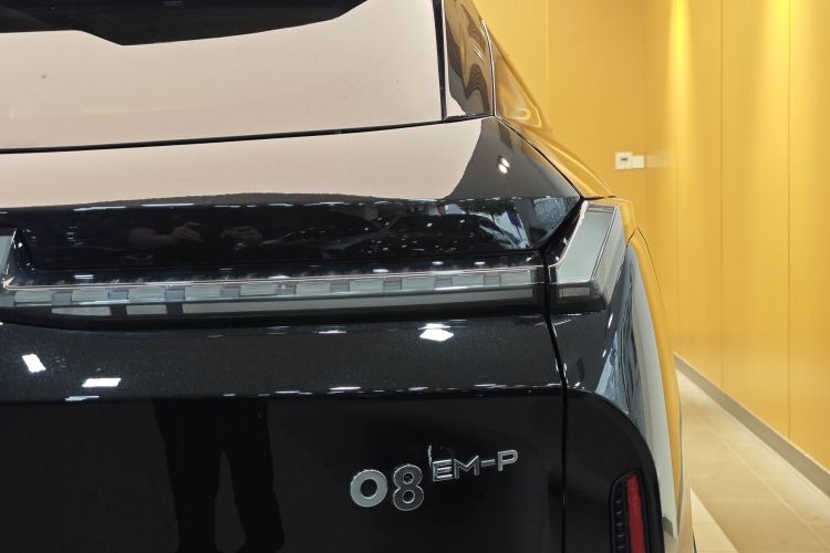 领克08 EM-P 2025款 245km 超长续航Halo车身外观6012