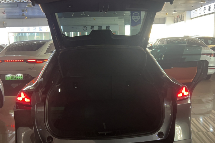 深蓝汽车 深蓝L07 2024款 530Max乾崑智驾ADS SE纯电版局部细节23