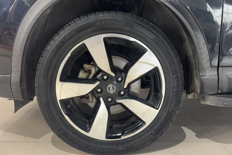 日产 逍客 2016款 2.0L CVT豪华版车身外观6008