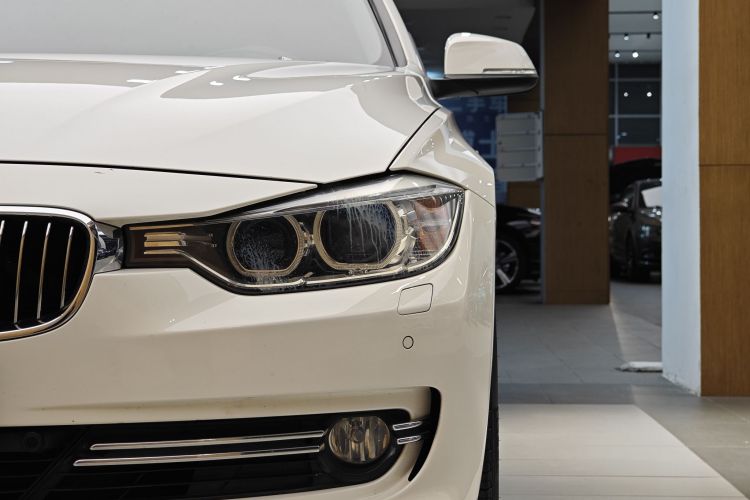 宝马3系 2015款 320Li 超悦版豪华设计套装局部细节36