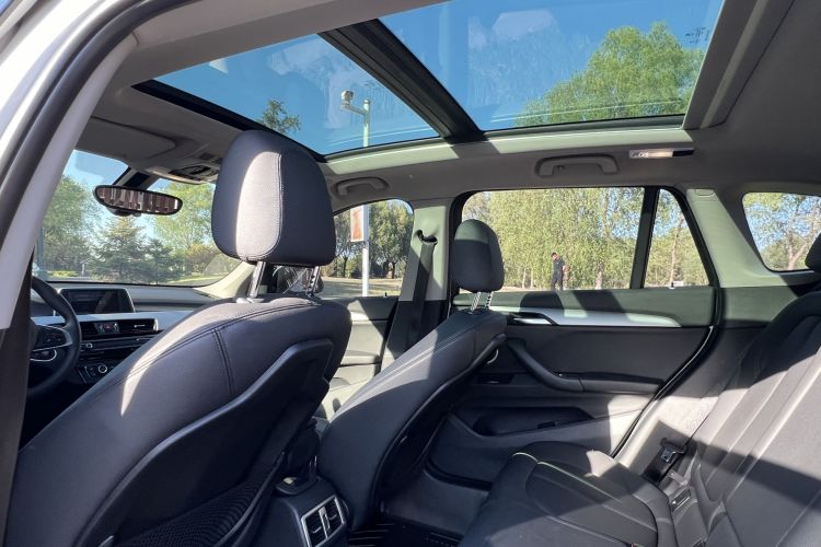 宝马X1 2019款 sDrive20Li 领先型中控内饰7005