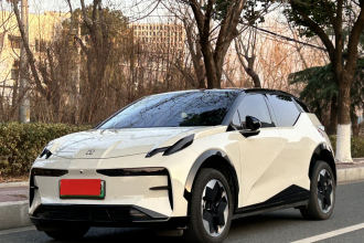 极氪X 2023款 后驱YOU版 4座