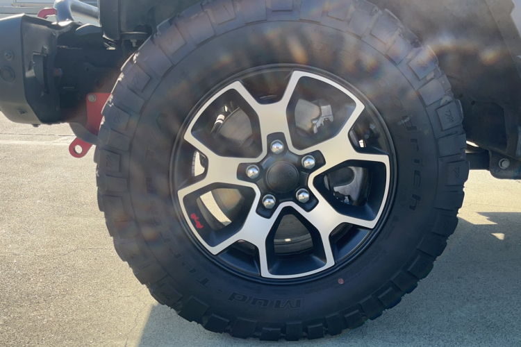 Jeep 牧马人 2021款 2.0T 罗宾汉四门版车身外观6005