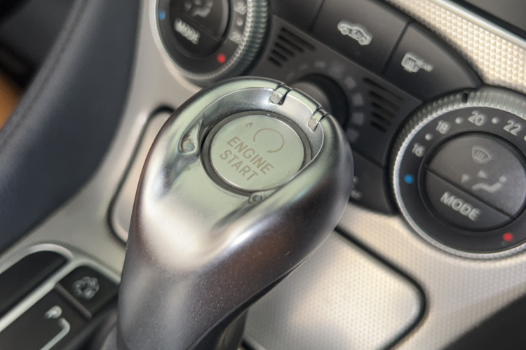 奔驰SL级 2010款 SL 350局部细节9003