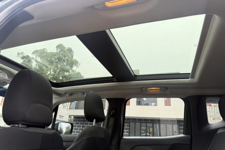 Jeep 自由侠 2016款 1.4T 自动劲能版+局部细节22