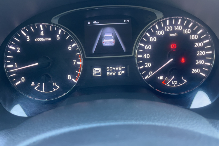 日产 天籁 2016款 改款 2.0L XL舒适版中控内饰15