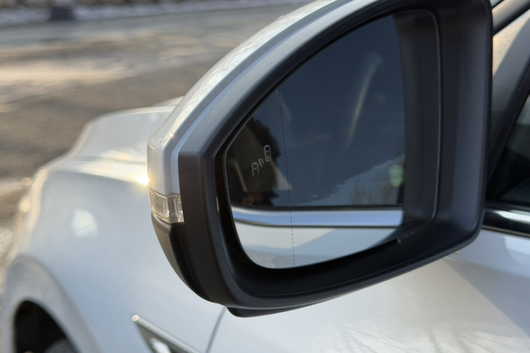 大众 宝来 2023款 300TSI DSG尊行版车身外观6006