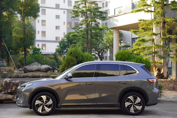 吉利银河 银河E5 2024款 530km 星舰版车身外观6011