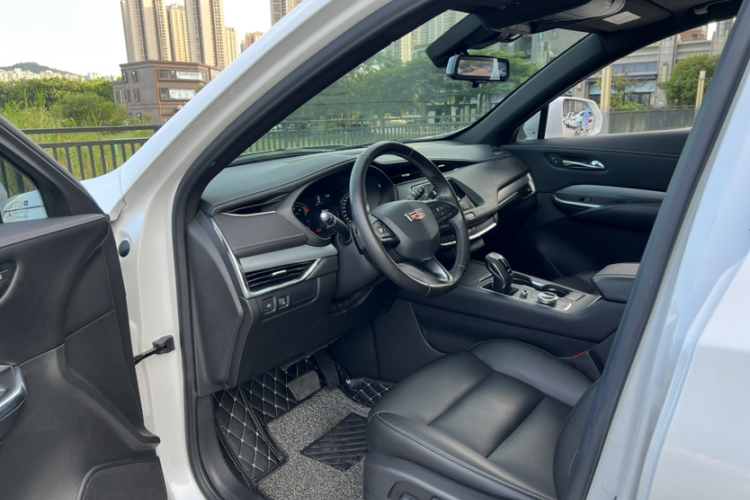 凯迪拉克XT4 2018款 28T 两驱豪华型中控内饰7006