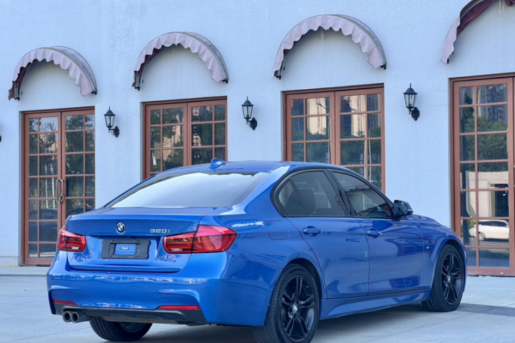 宝马3系 2018款 320i M运动套装车身外观6011