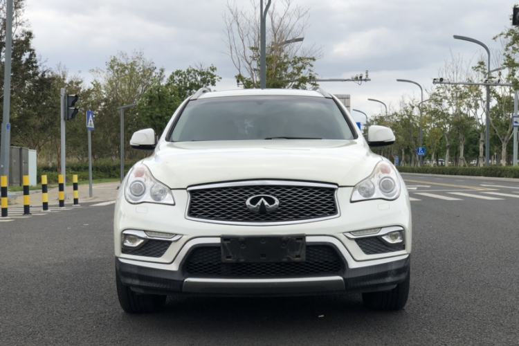 英菲尼迪QX50 2015款 2.5L 舒适版车身外观6001