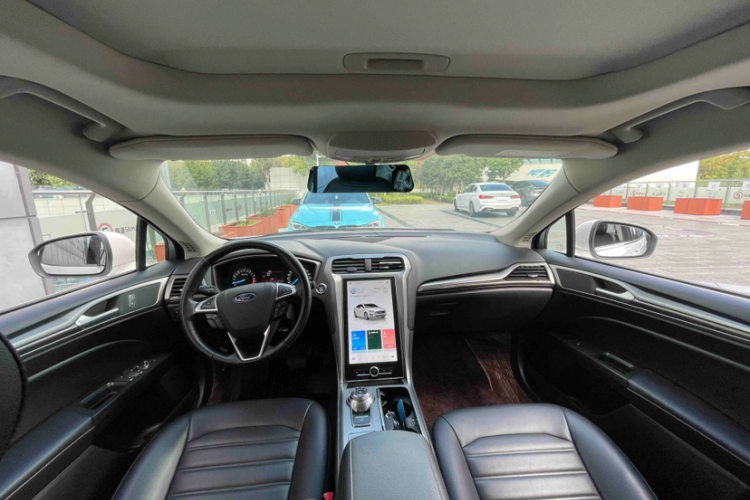 福特 蒙迪欧 2020款 EcoBoost 180 时尚型中控内饰7001