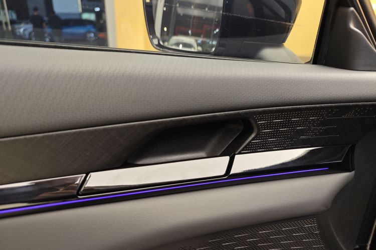 长安UNI-V 2024款 1.5T 尊贵型中控内饰7014