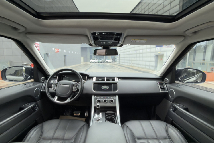 路虎 揽胜运动版 2016款 3.0 SC V6 HSE DYNAMIC局部细节13