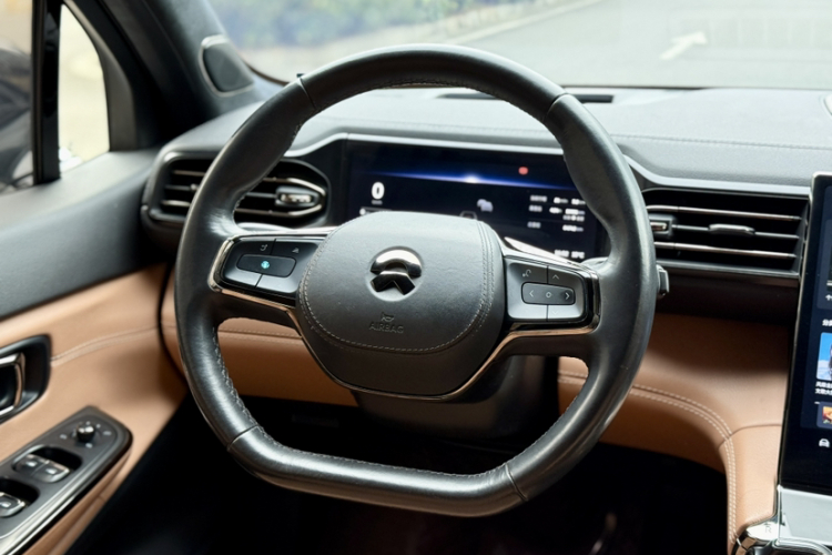 蔚来ES8 2022款 100kWh 六座版局部细节13