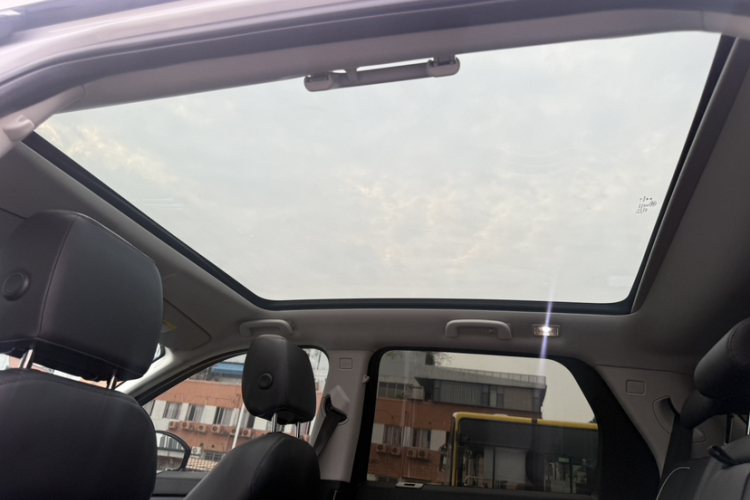 路虎 发现神行 2019款 240PS SE Dynamic版 国VI局部细节22