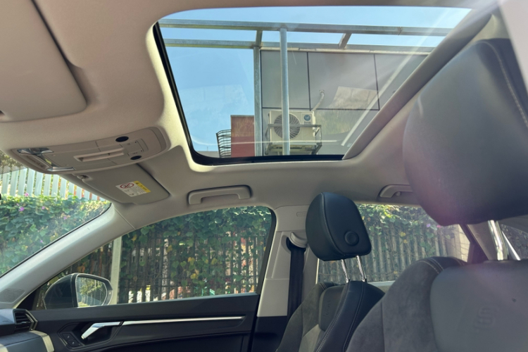 奥迪Q3 Sportback 2020款 40 TFSI 时尚型中控内饰7002