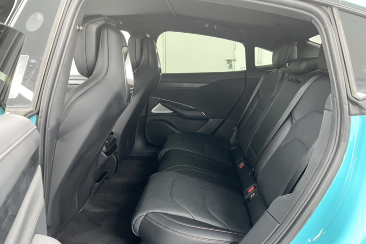 小米汽车 小米SU7 2024款 四驱Max创始版中控内饰7004