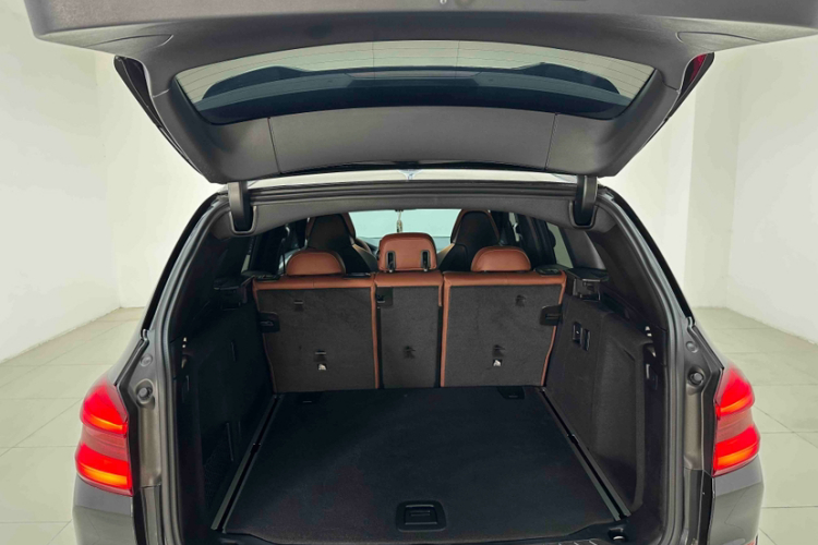 宝马X3 M 2021款 X3 M雷霆版局部细节23