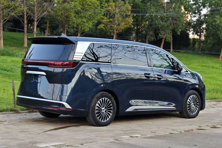 腾势D9 2024款 DM-i 980 四驱旗舰型车身外观6004