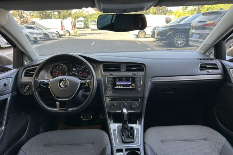 大众 高尔夫 2016款 230TSI 自动舒适型中控内饰7004