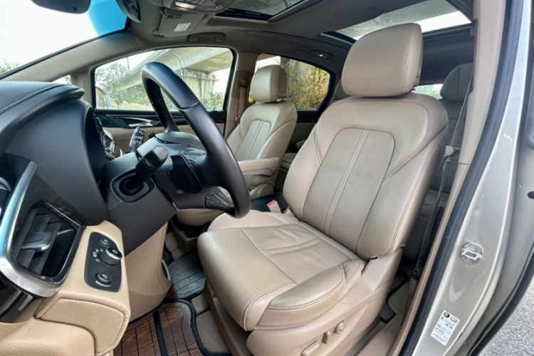 别克GL8 2017款 ES 28T 旗舰型 国V局部细节19