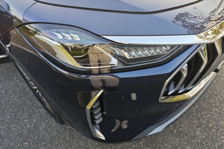 捷途X70 PLUS 2023款 1.6T DCT强者 7座局部细节9007