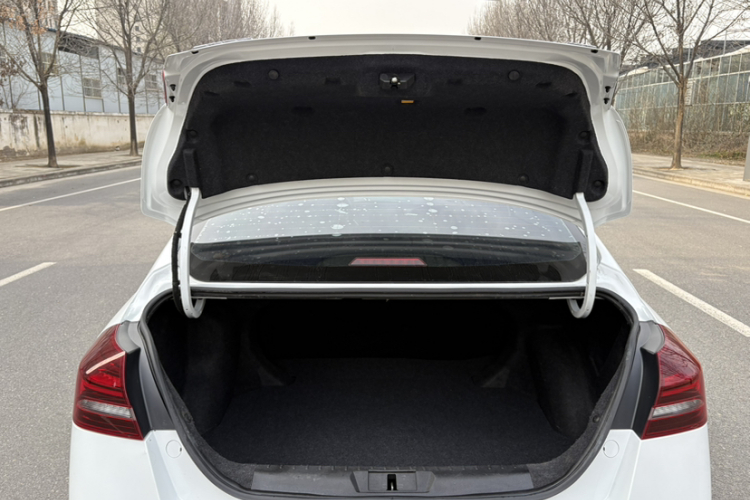 吉利汽车 帝豪 2021款 UP 1.5L CVT豪华型局部细节23