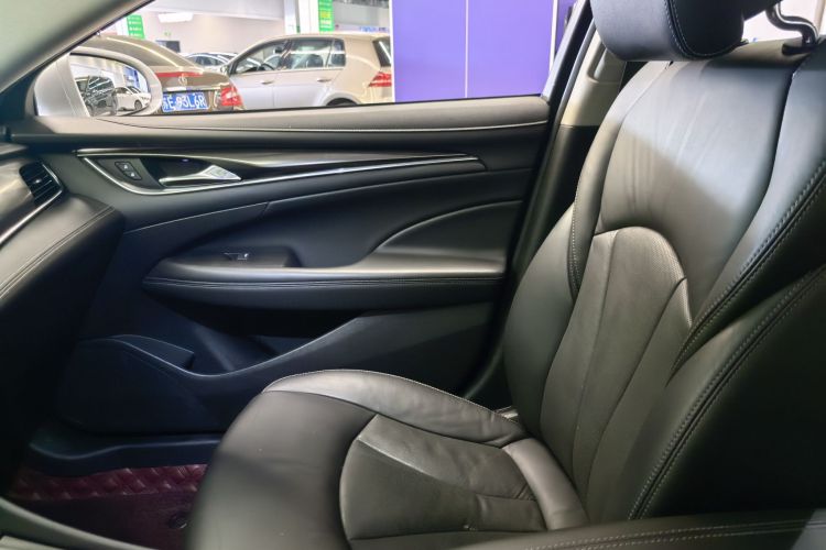 别克 君越 2018款 20T 精英型局部细节41