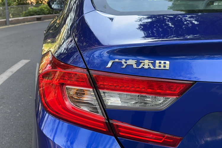 本田 雅阁 2018款 230TURBO 舒适版 国V车身外观6015