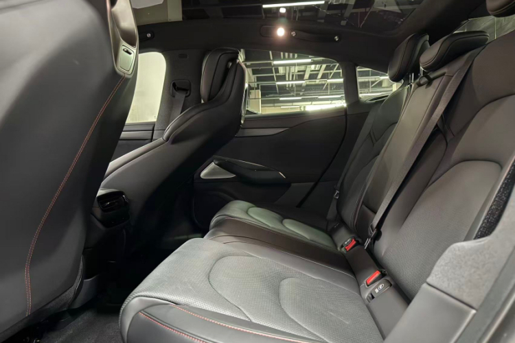 小米汽车 小米SU7 2024款 后驱超长续航高阶智驾Pro版车身外观6005