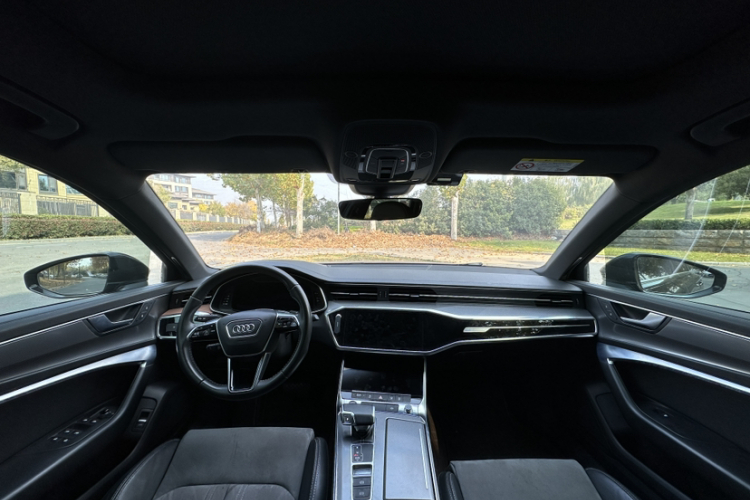 奥迪A6L 2021款 40 TFSI 豪华动感型中控内饰7005