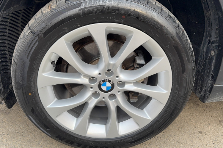 宝马X5(进口) 2014款 xDrive35i 典雅型局部细节9006