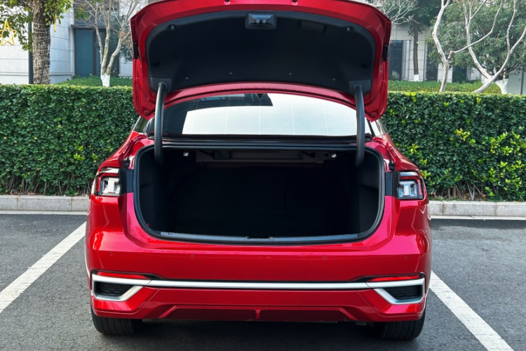 福特 蒙迪欧 2023款 EcoBoost 245 至尊型局部细节23